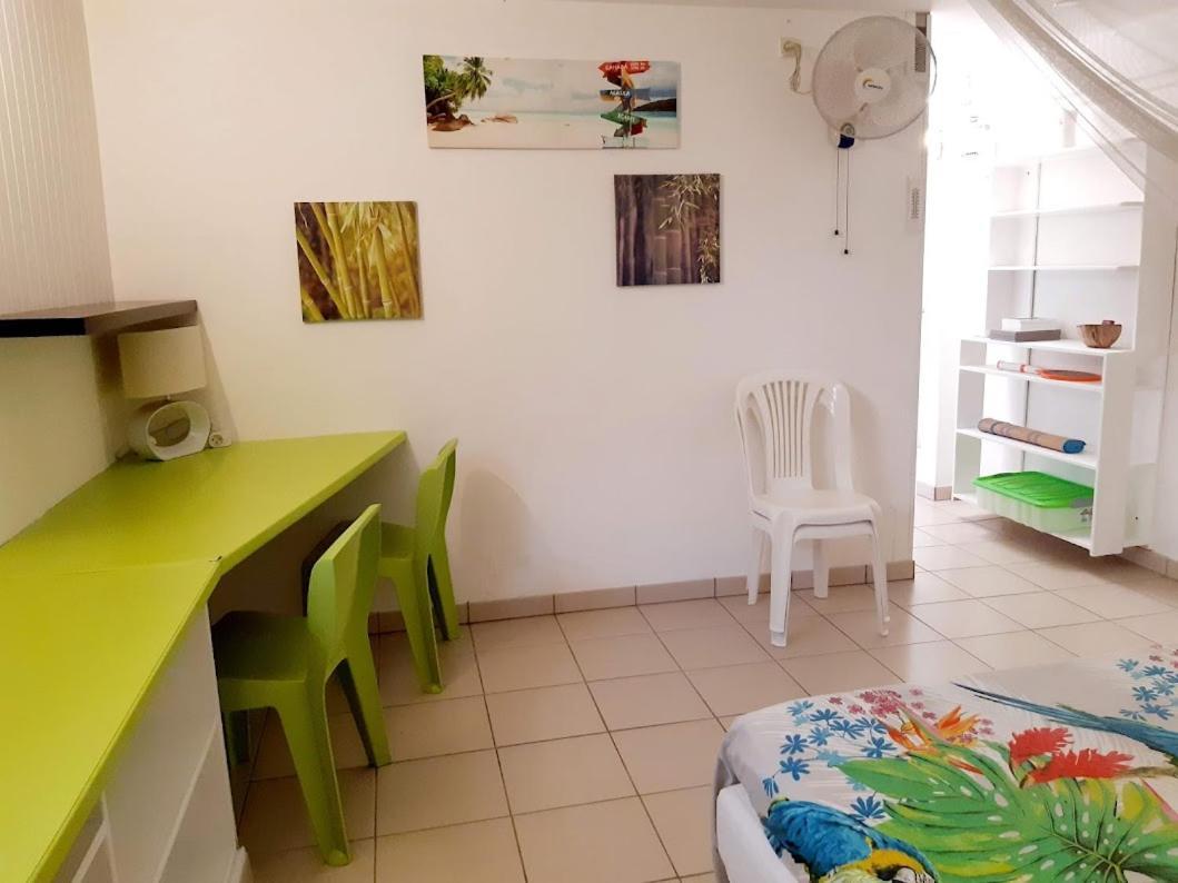 Ferienwohnung SAINTE-LUCE 2 T1 HIBISCUS et COLIBRIS Exterior foto